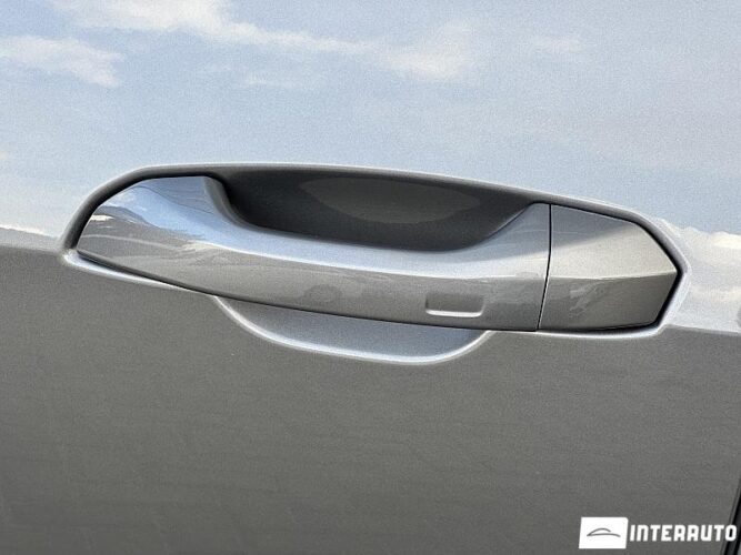 Audi E-tron 54 interauto-car