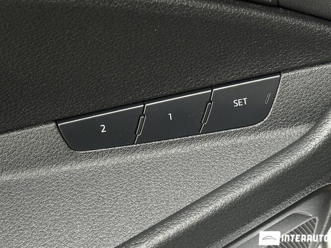 Audi E-tron 52 interauto-car