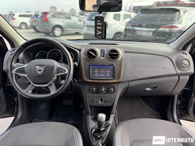 Dacia Sandero Stepway 37 interauto-car
