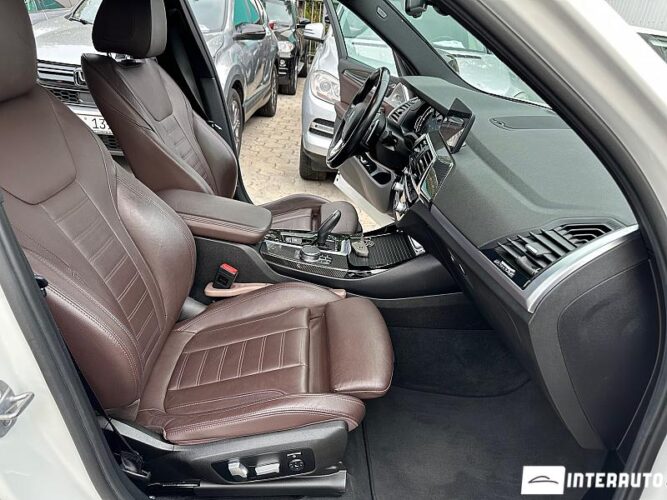 BMW X3 3.0i 47 interauto-car