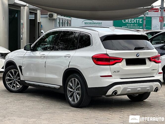 BMW X3 3.0i 33 interauto-car