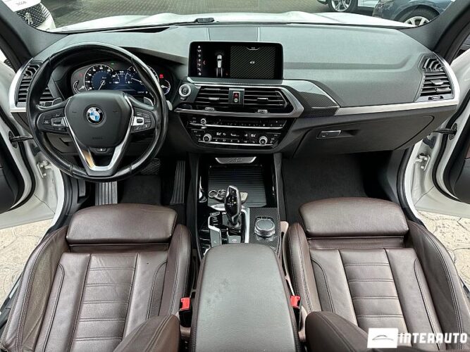 BMW X3 3.0i 38 interauto-car