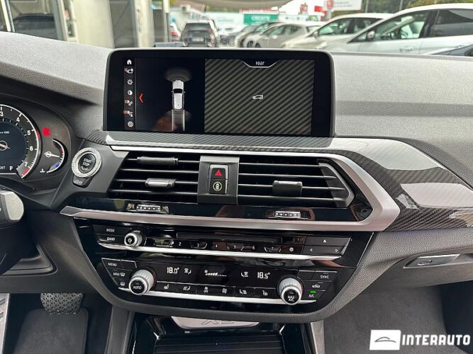 BMW X3 3.0i 42 interauto-car