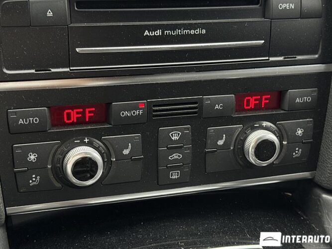 Audi Q7 45 interauto-car