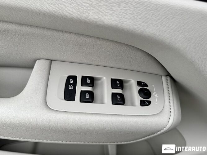 Volvo XC 60 69 interauto-car