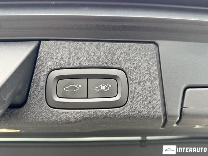 Volvo XC 60 74 interauto-car