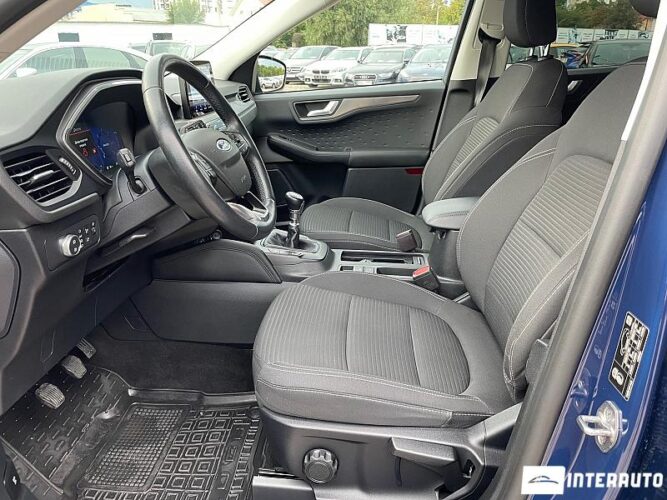 Ford Kuga 35 interauto-car