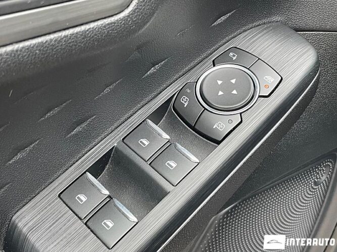 Ford Kuga 36 interauto-car