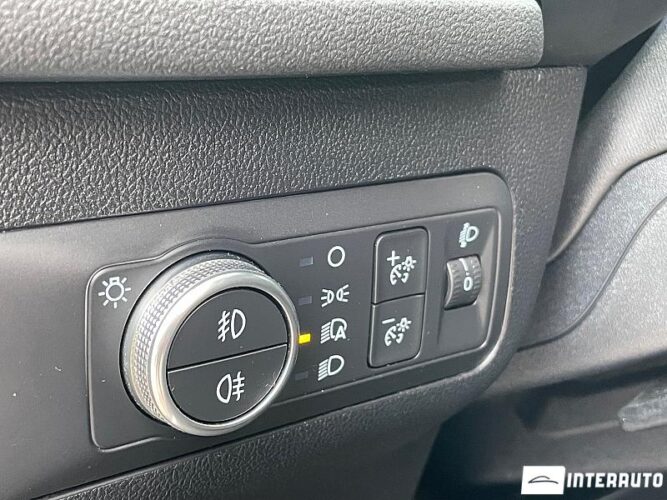 Ford Kuga 38 interauto-car