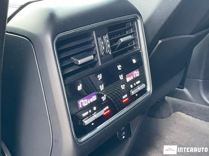 Porsche Cayenne S Coupe 54 interauto-car