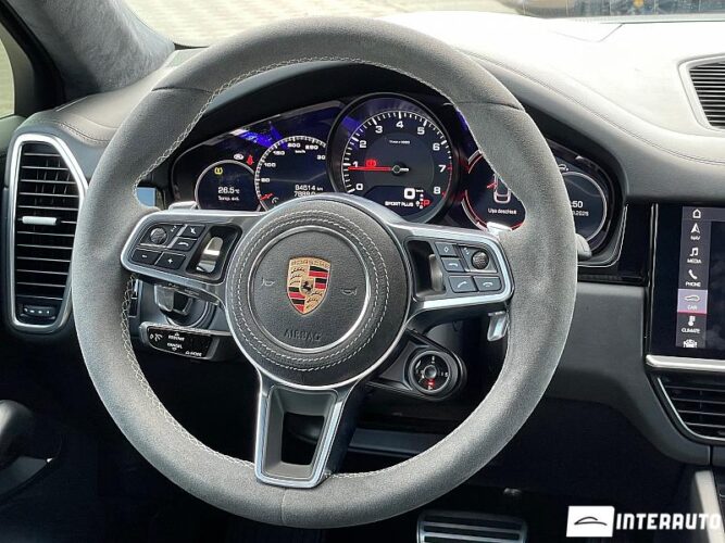Porsche Cayenne S Coupe 43 interauto-car