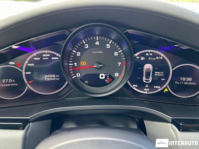 Porsche Cayenne Coupe 45 interauto-car