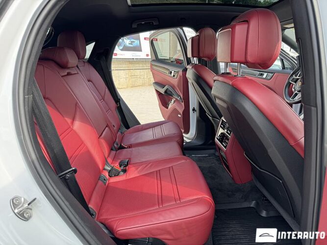 Porsche Cayenne S Coupe 57 interauto-car