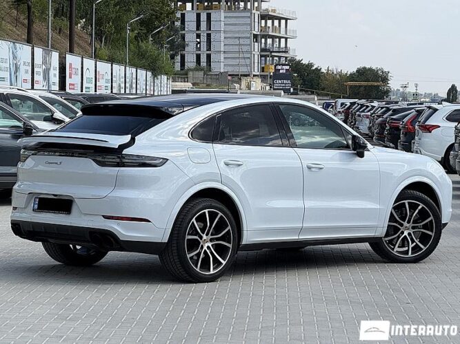 Porsche Cayenne S Coupe 42 interauto-car