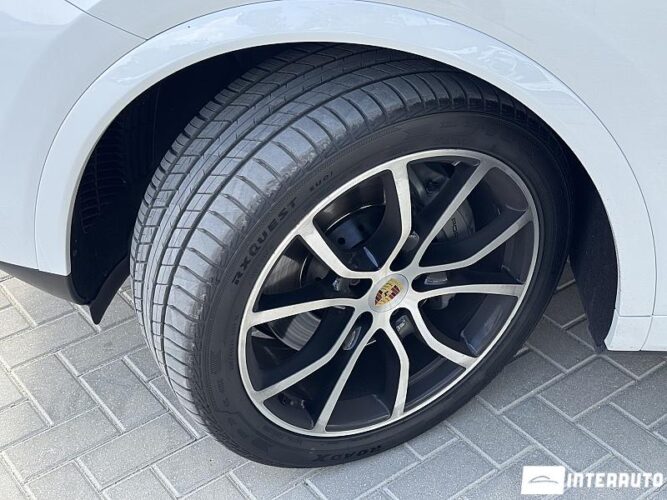 Porsche Cayenne S Coupe 60 interauto-car