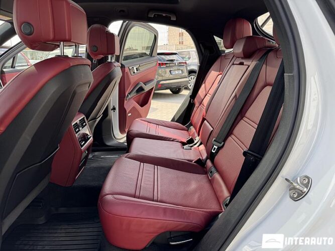 Porsche Cayenne S Coupe 55 interauto-car