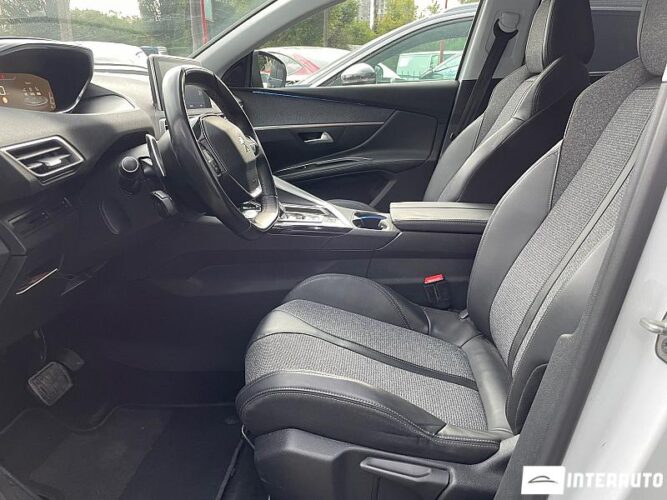 Peugeot 5008 33 interauto-car
