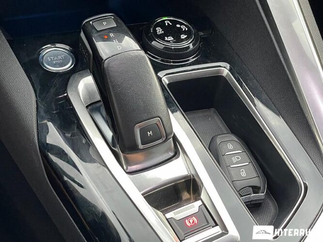 Peugeot 5008 41 interauto-car