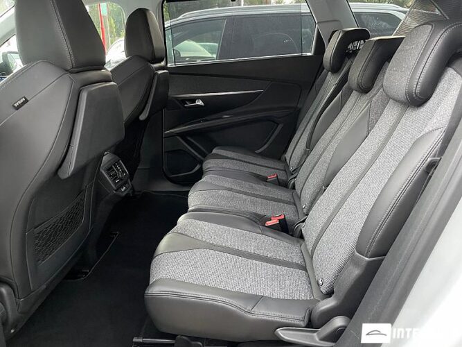 Peugeot 5008 43 interauto-car