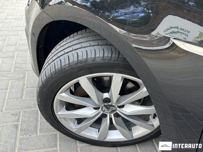 Volkswagen Golf 52 interauto-car