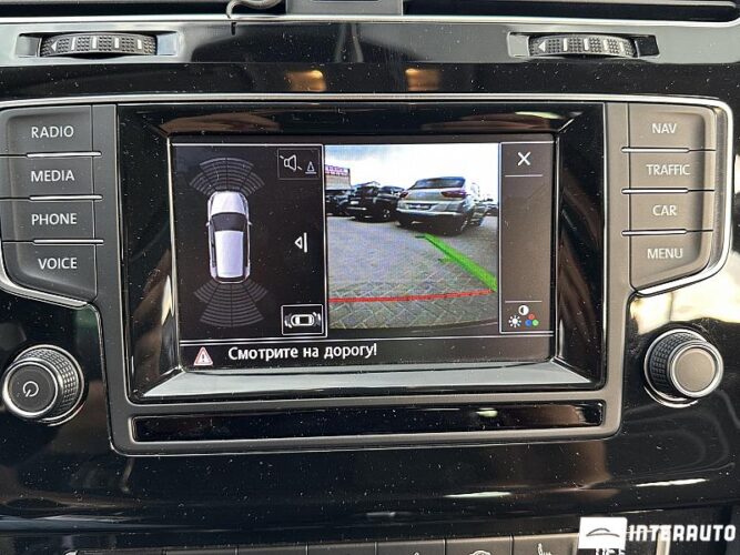 Volkswagen Golf 42 interauto-car