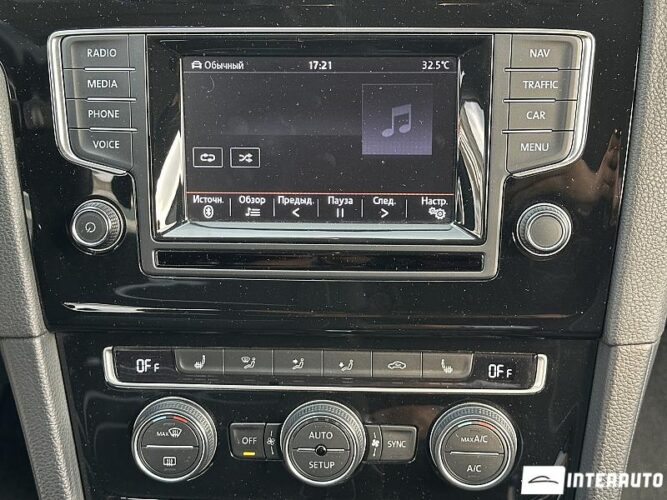 Volkswagen Golf 40 interauto-car