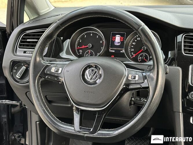 Volkswagen Golf 38 interauto-car