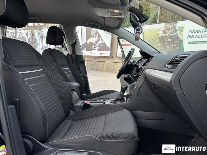 Volkswagen Golf 44 interauto-car