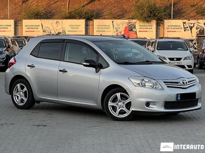 Toyota Auris 30 interauto-car