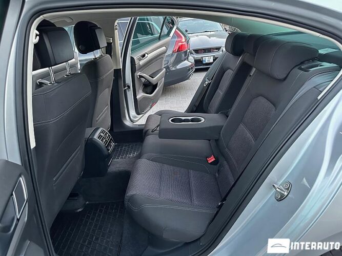 Volkswagen Passat 47 interauto-car