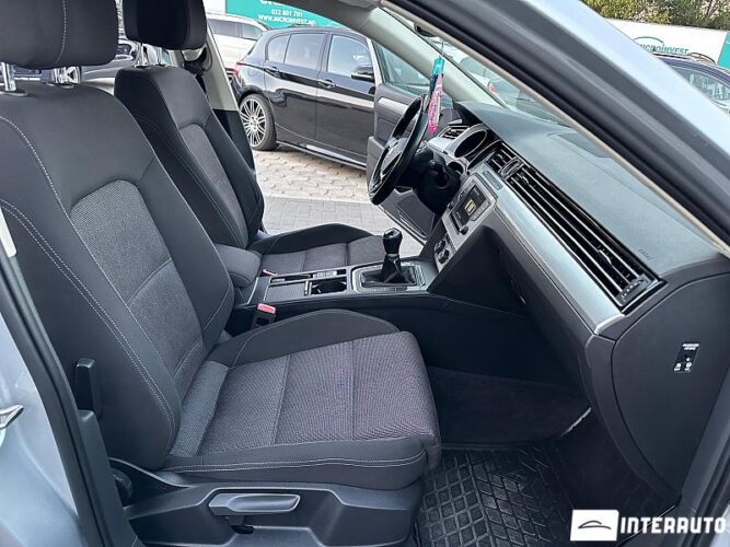 Volkswagen Passat 35 interauto-car