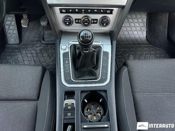 Volkswagen Passat 42 interauto-car