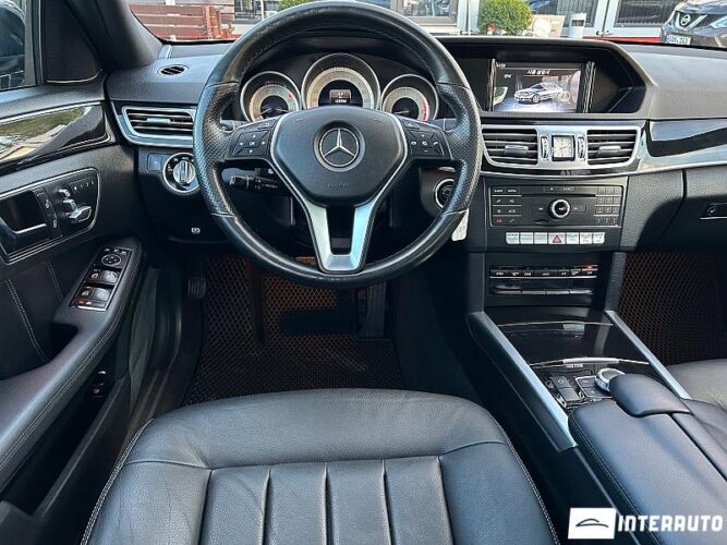 Mercedes E 220 40 interauto-car