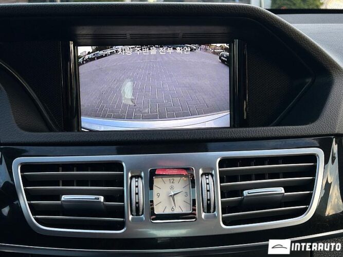 Mercedes E 220 45 interauto-car