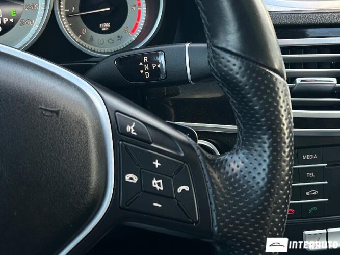 Mercedes E 220 42 interauto-car