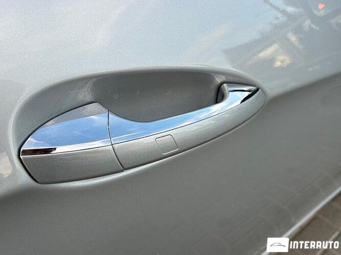 Mercedes E 220 37 interauto-car