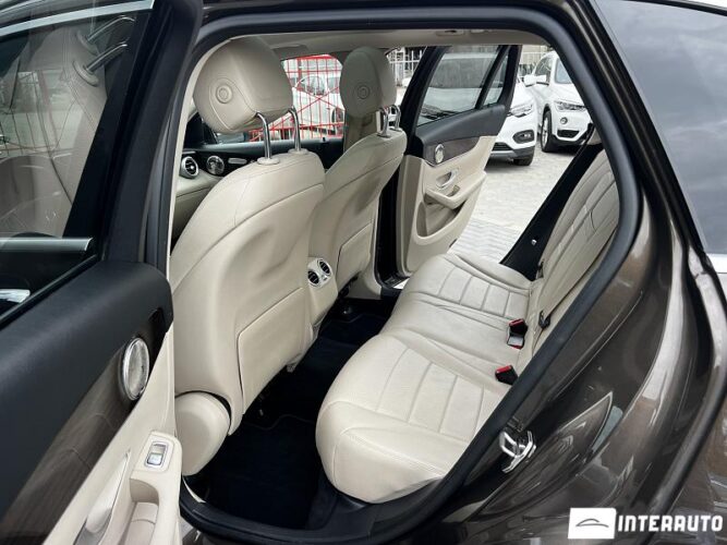 Mercedes GLC 300 48 interauto-car