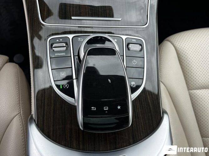 Mercedes GLC 300 42 interauto-car