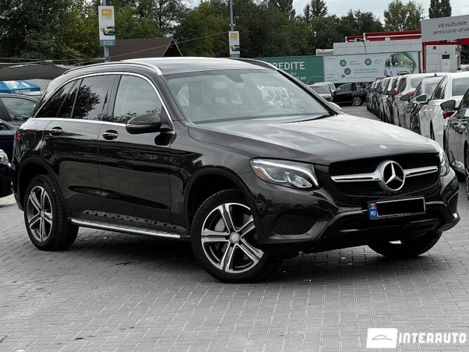 Mercedes GLC 300 36 interauto-car