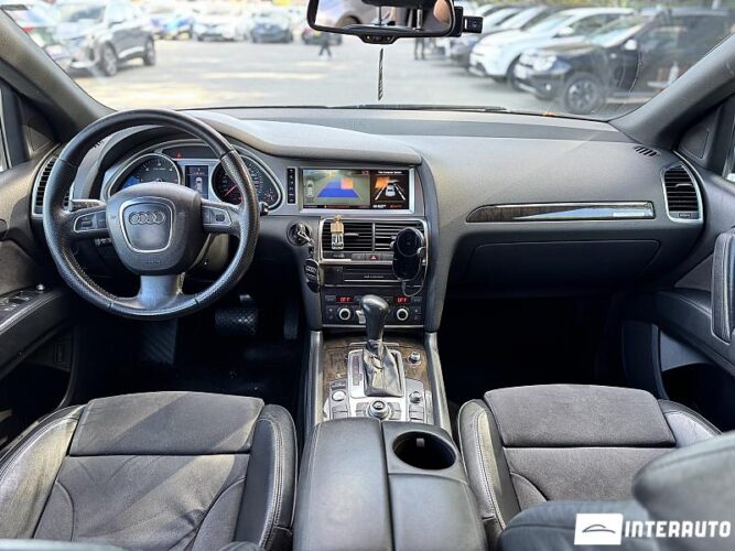 Audi Q7 47 interauto-car