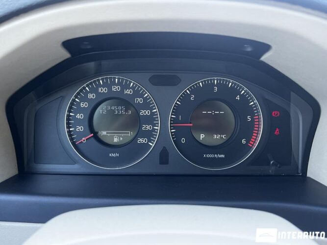 Volvo S 80 38 interauto-car