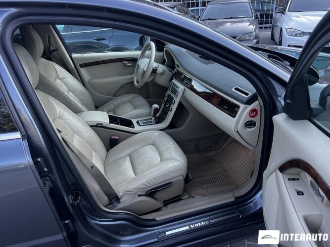 Volvo S 80 34 interauto-car