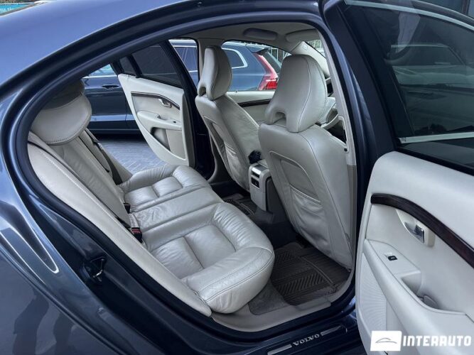 Volvo S 80 36 interauto-car