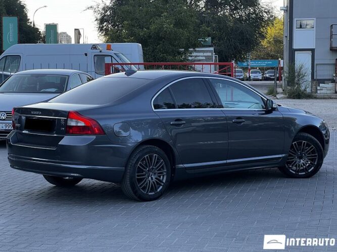 Volvo S 80 31 interauto-car