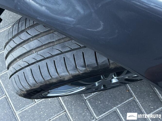 Volvo S 80 43 interauto-car