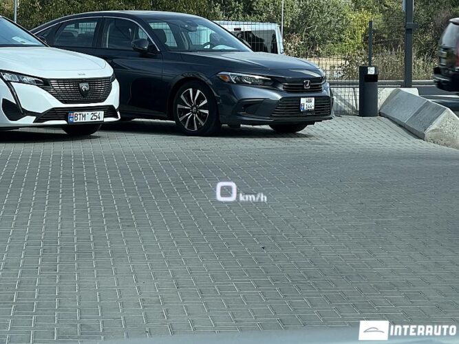 Audi Q7 47 interauto-car