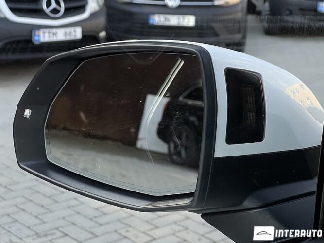 Audi Q7 59 interauto-car