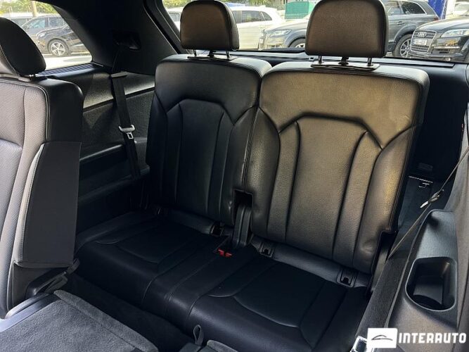 Audi Q7 55 interauto-car
