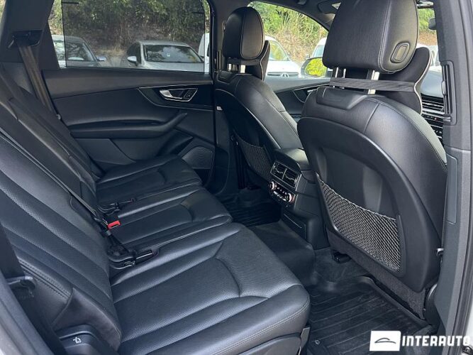 Audi Q7 57 interauto-car