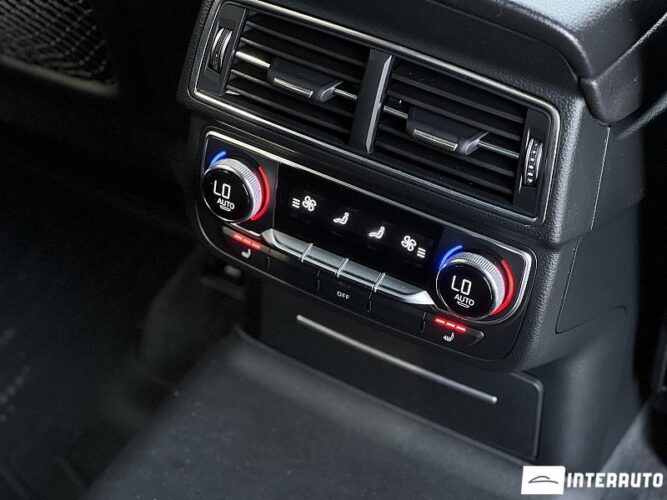 Audi Q7 56 interauto-car